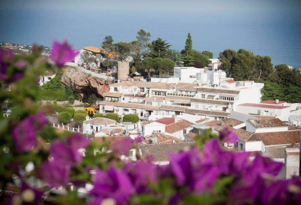 Valleverde Apartment フエンヒロラ エクステリア 写真